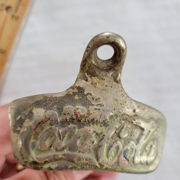 Vintage Coca Cola Bottle Opener ~ Great for Outdoor Bar Cart ~ Antique? ~ As-Is! - Picture 13 of 14